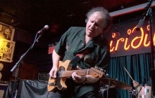 Arlen Roth